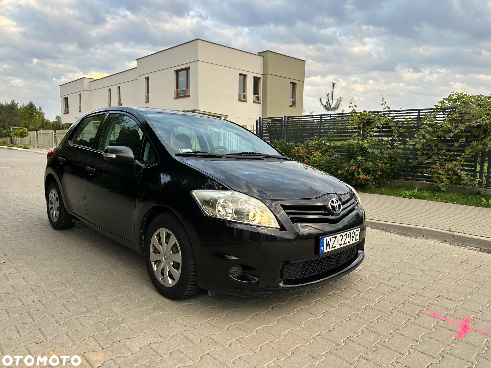 Toyota Auris 1.33 VVT-i Terra - 2