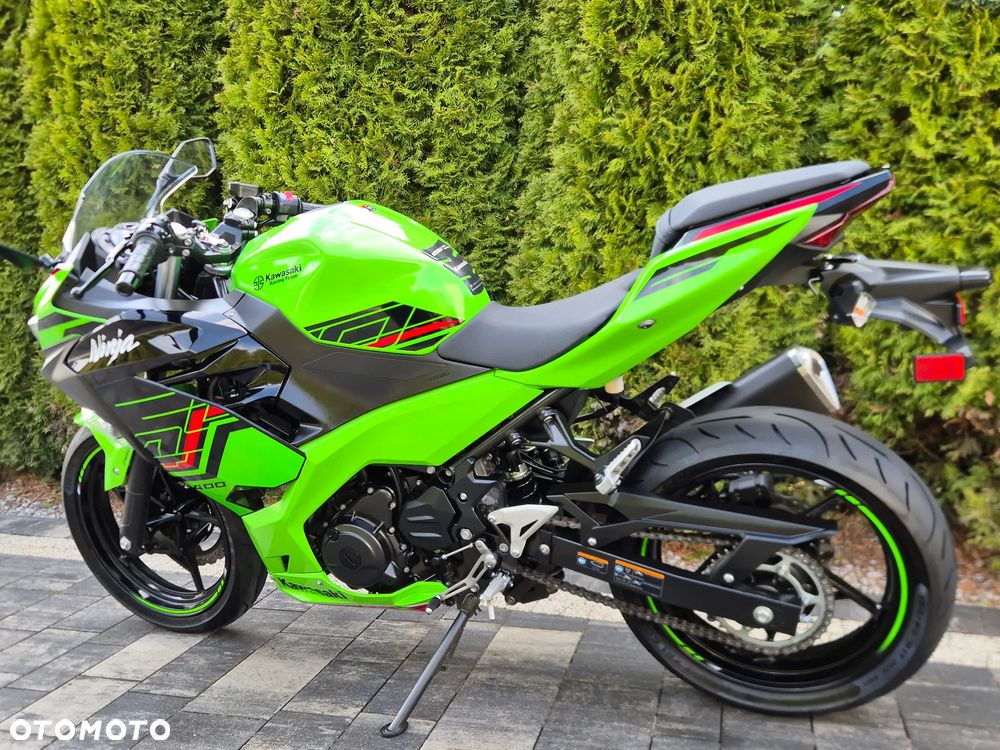 Kawasaki Ninja 400 - 6