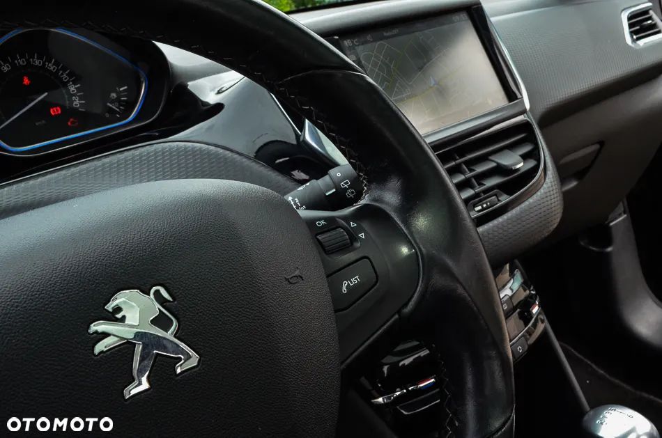 Peugeot 2008 BlueHDi FAP 120 STOP & START GT-Line Edition - 27