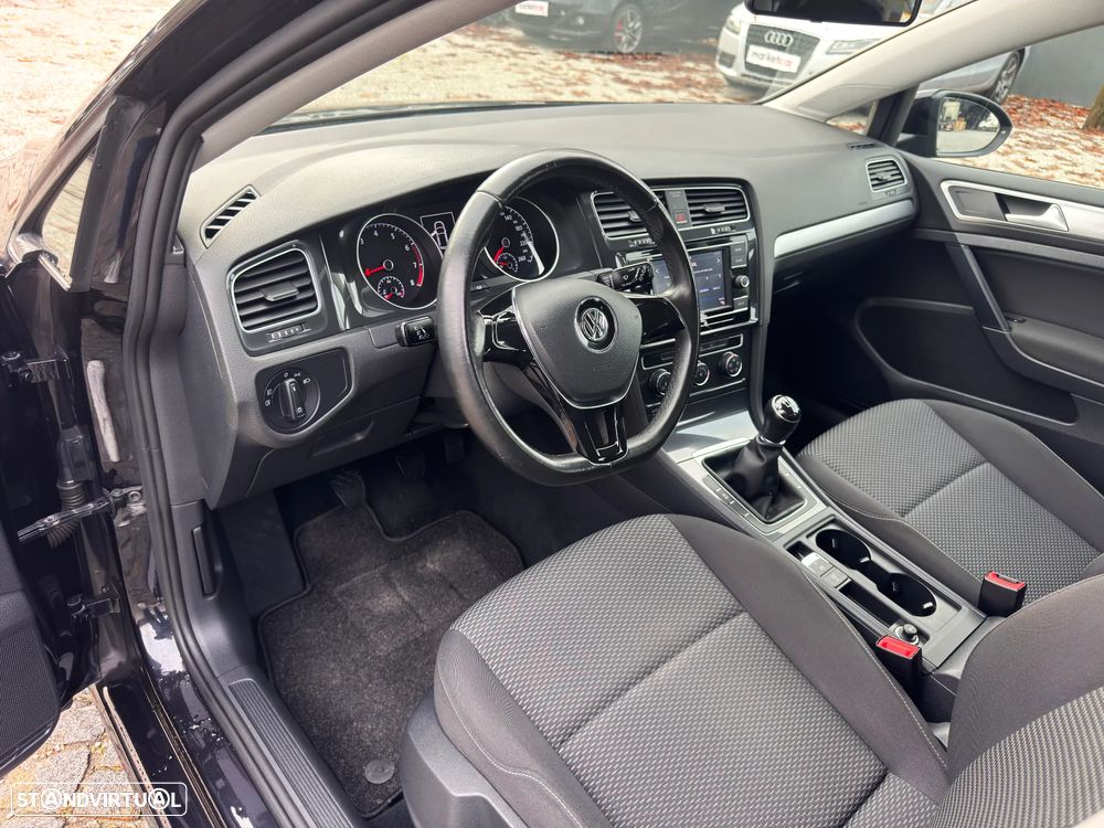 VW Golf 1.0 TSI Confortline - 4