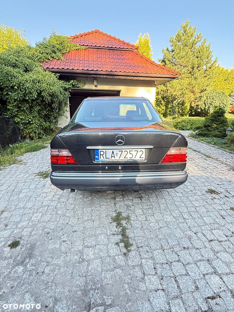 Mercedes-Benz Klasa E - 4