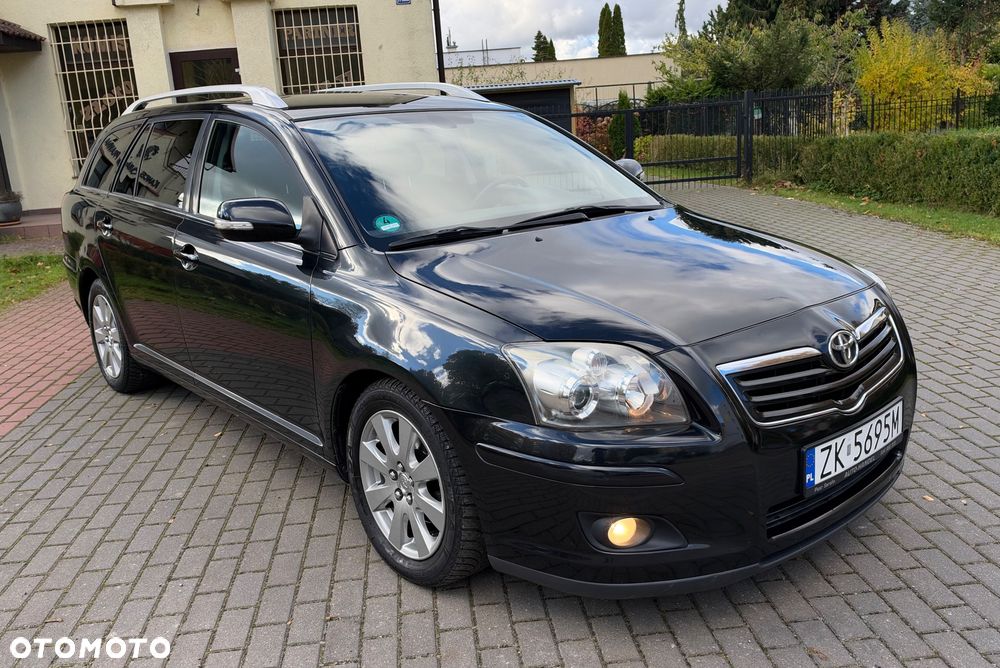 Toyota Avensis 2009 photo 4