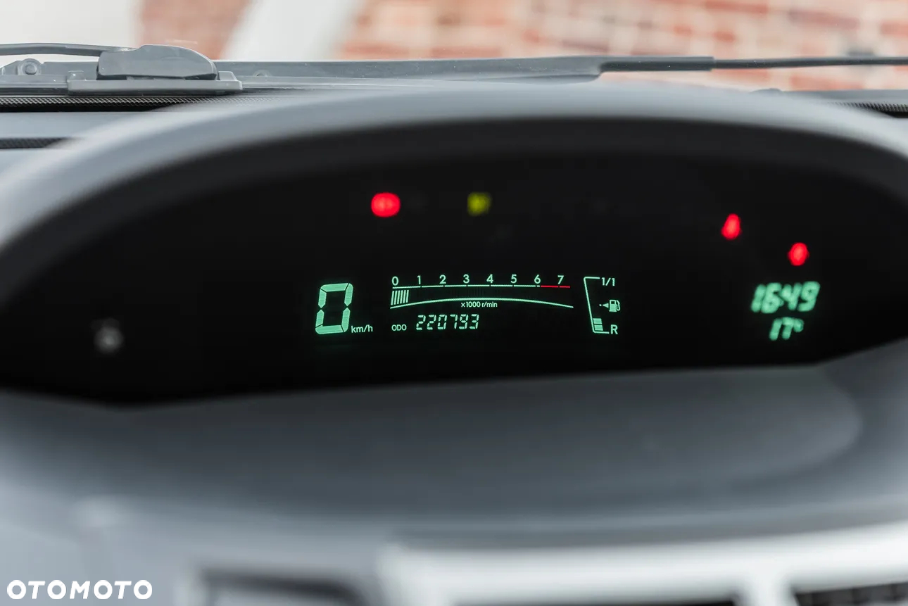 Toyota Yaris - 18