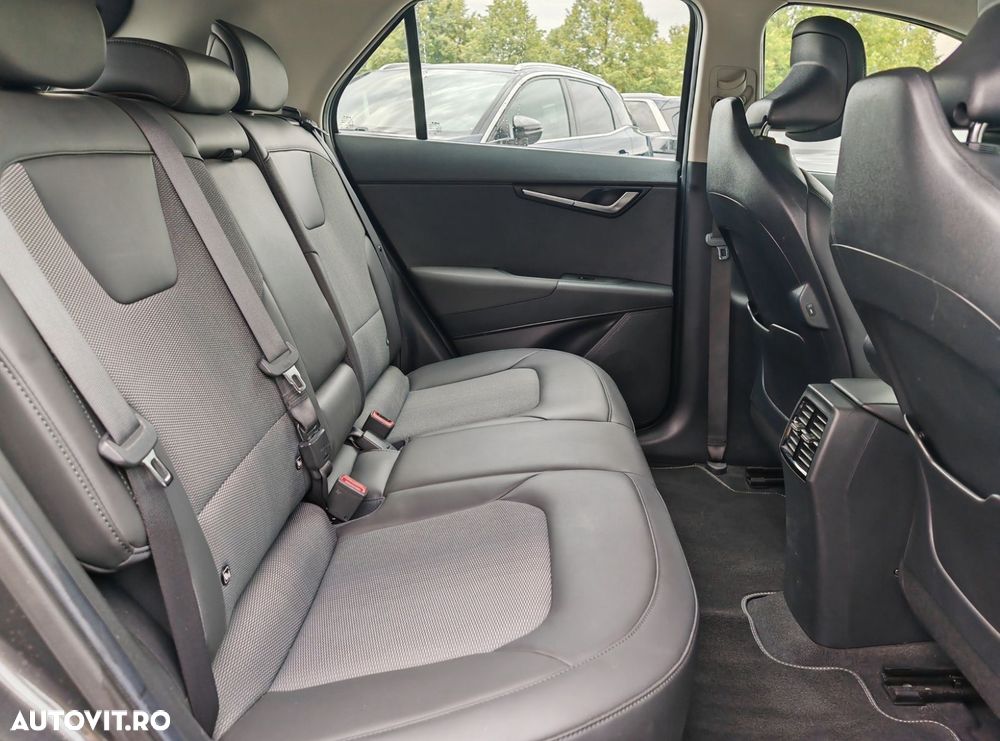 Kia Niro e-Niro 150 kW Vision - 12