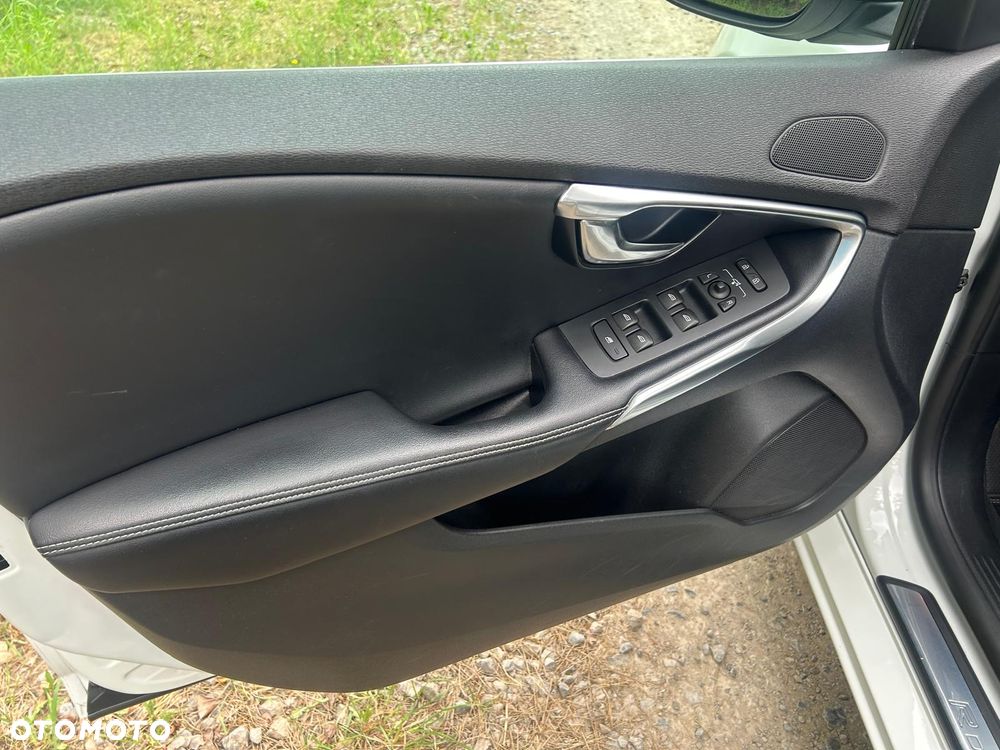 Volvo V40 D2 RDesign - 14