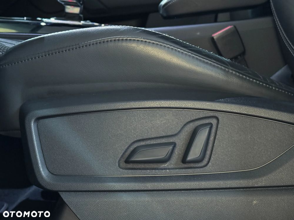 Audi Q5 40 TDI quattro S tronic S line - 23