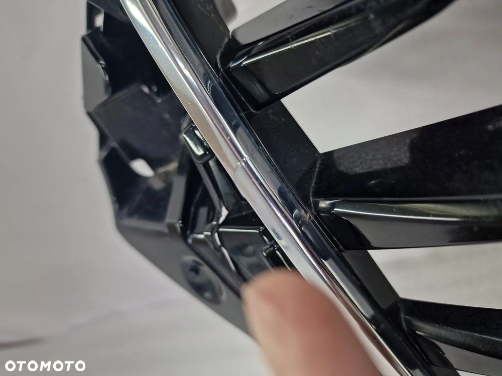 AUDI A3 8V / 8V3 12- CHROM / RAMKA ATRAPY / GRILLA PRZEDNIEGO PRZÓD , NR AUKCJI GL590 - 19