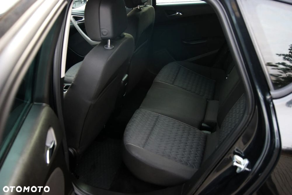 Opel Astra 1.4 Turbo Style - 27