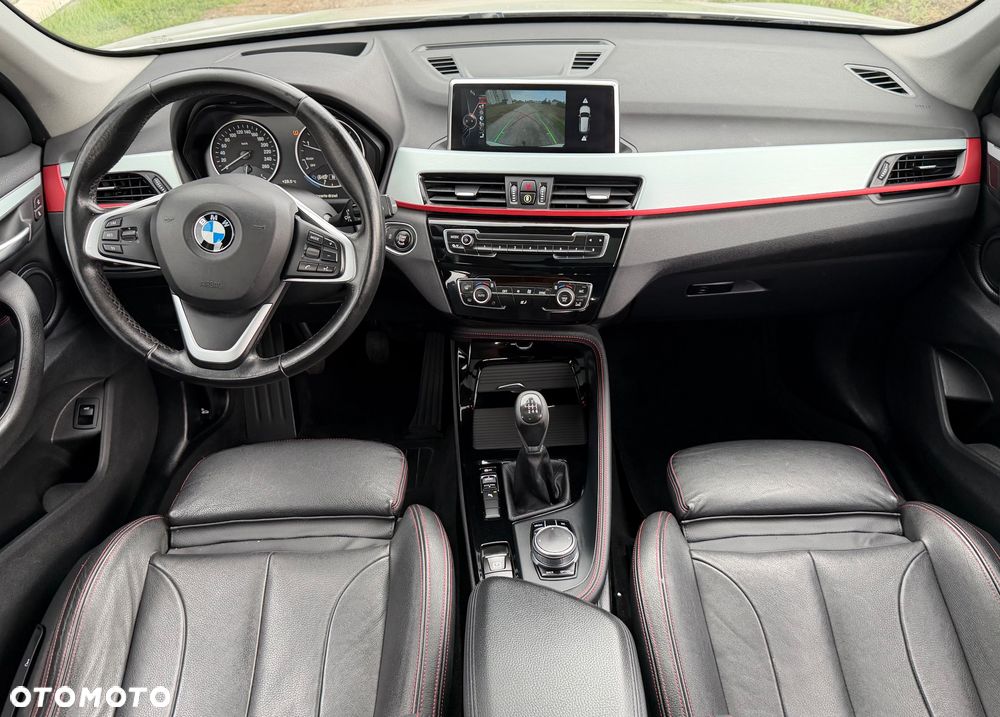 BMW X1 sDrive18d Sport Line - 8