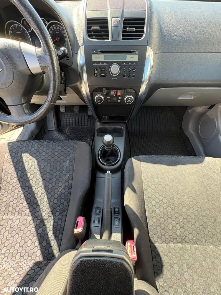 Suzuki SX4 1.6 GS 4WD ESP - 11