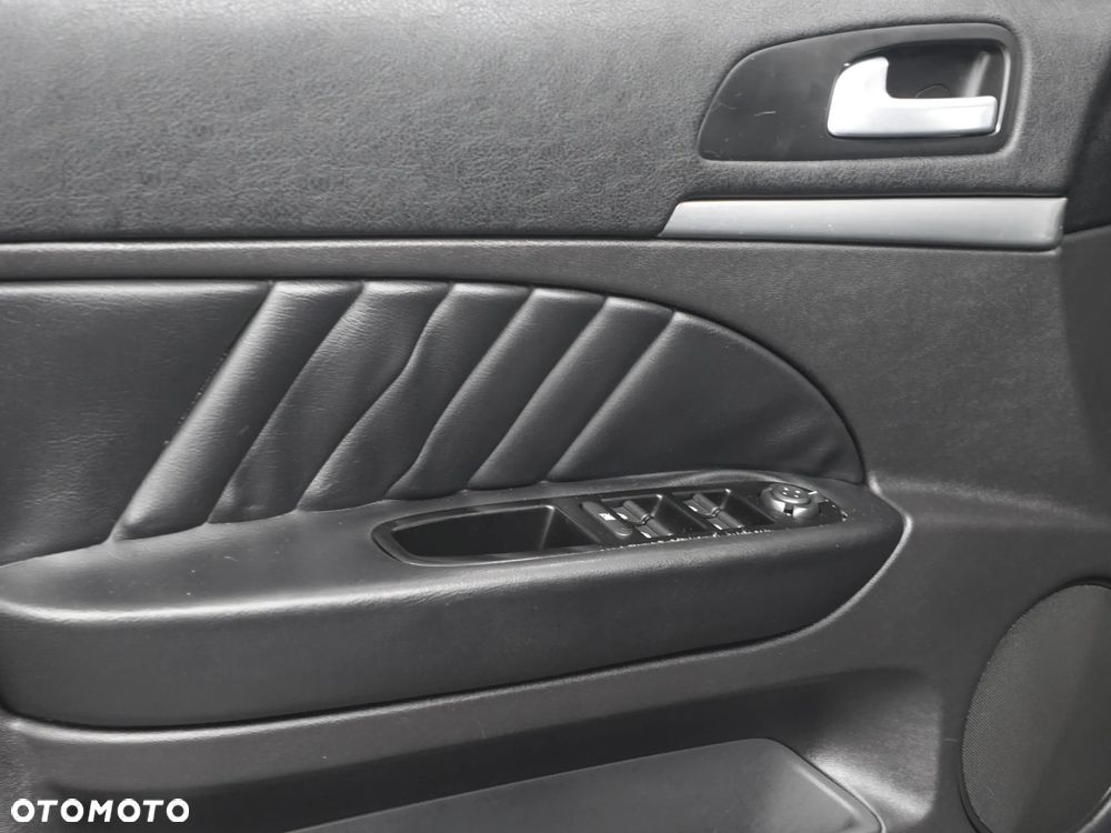 Alfa Romeo 159 2.2 JTS 16V Selespeed ti - 17