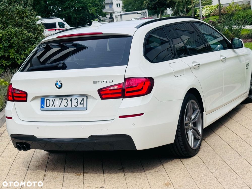 BMW Seria 5 530d xDrive - 13