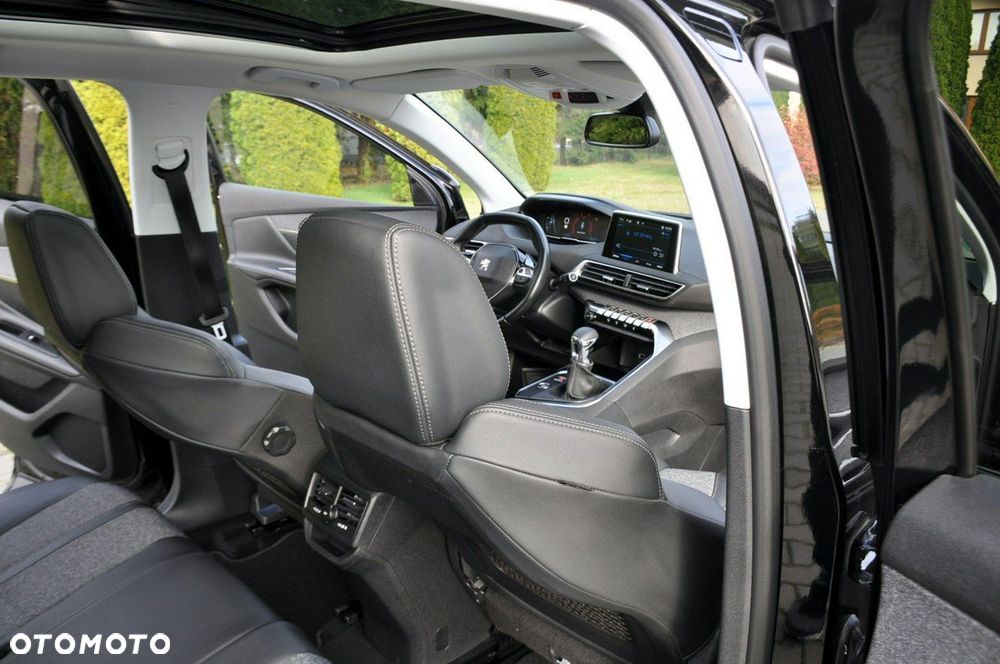 Peugeot 3008 - 23