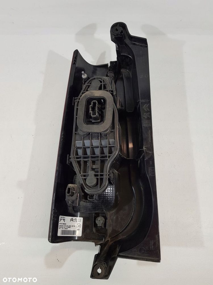 lampa prawa prawy przód 9820554880 opel combo e berlingo iv rifter 21r eu - 7