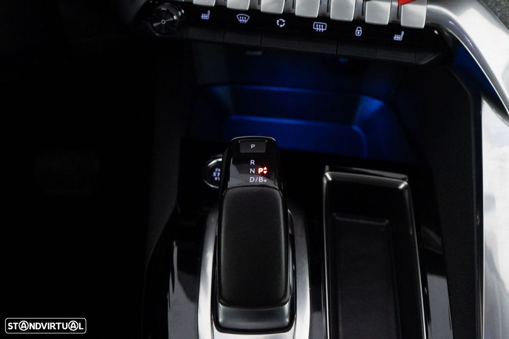 Peugeot 3008 1.6 Hybrid Allure e-EAT8 - 27