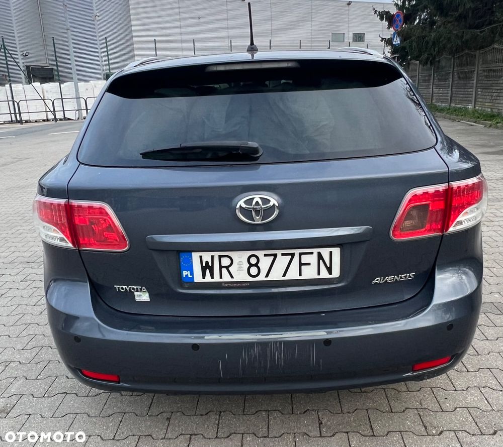 Toyota Avensis 2.0 D-4D 2010 - 6