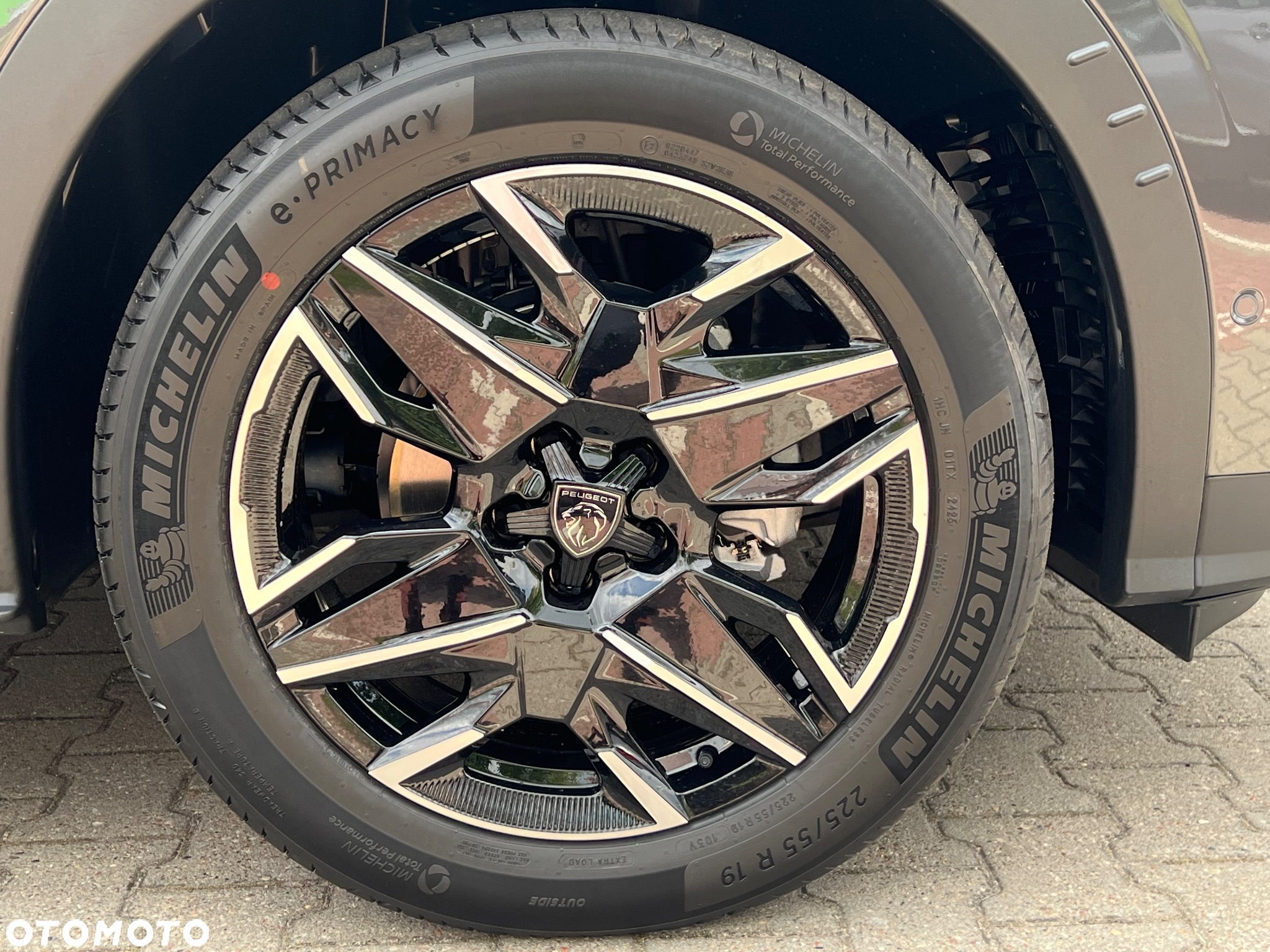 Peugeot 3008 1.2 PureTech mHEV Allure e-DCS6 - 28