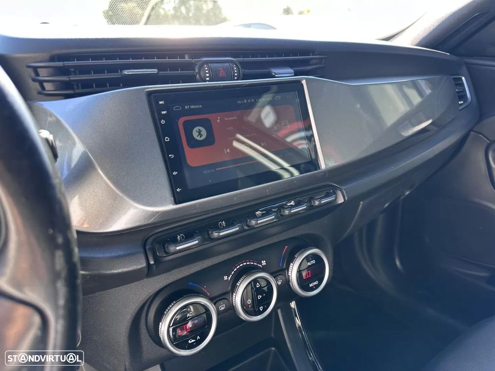 Alfa Romeo Giulietta 1.6 JTDM Distinctive - 21