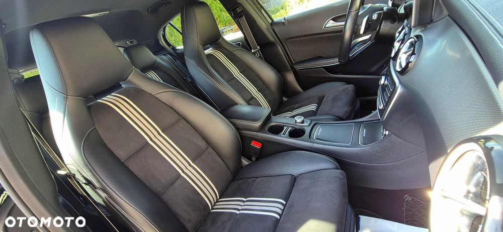 Mercedes-Benz GLA 180 7G-DCT AMG Line - 10