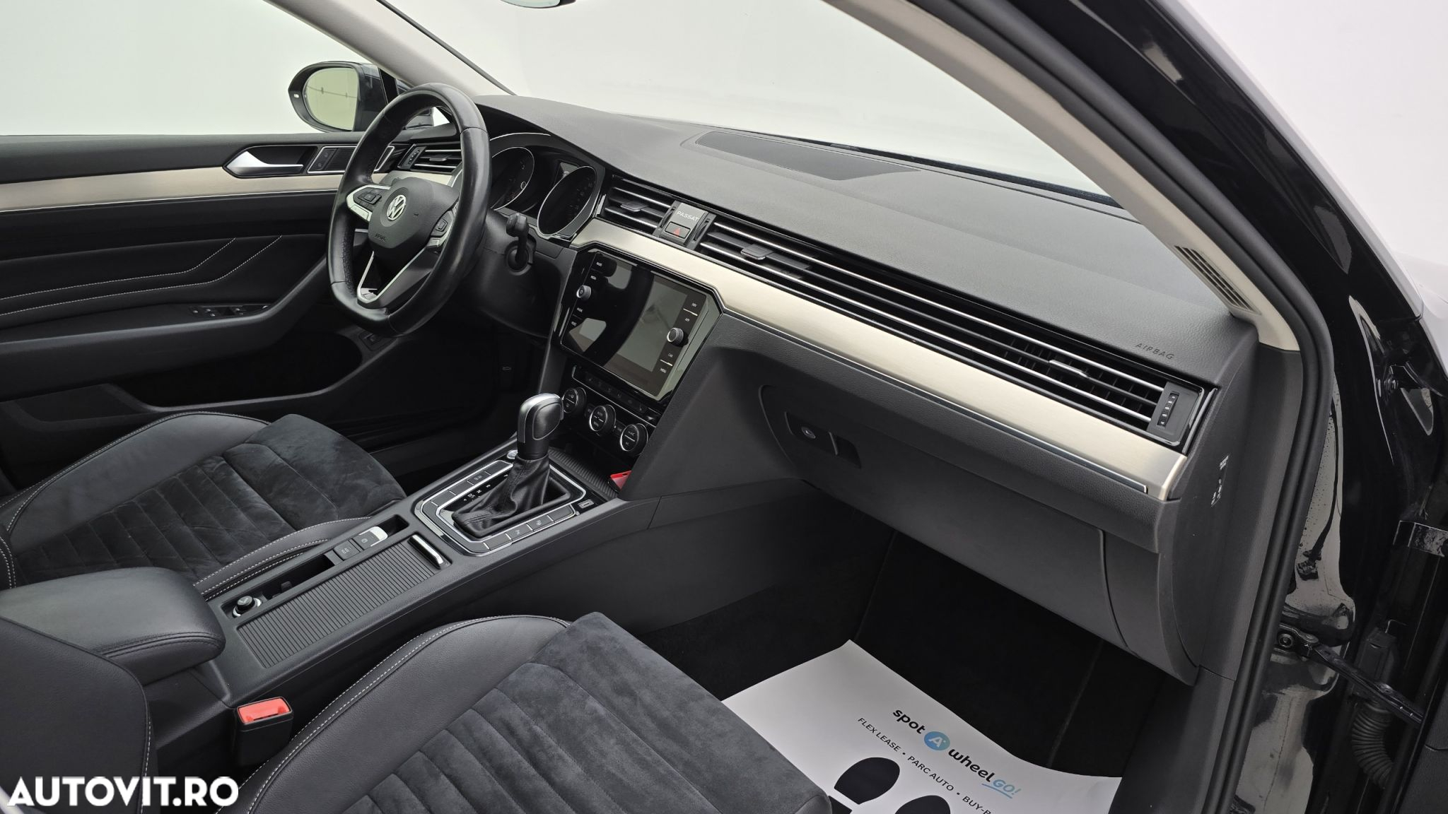 Volkswagen Passat 2.0 TDI DSG Highline - 20