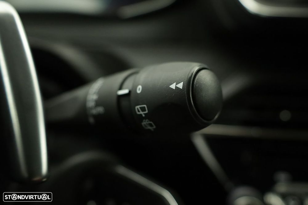 Peugeot 208 1.2 Hybrid Allure e-DCS6 - 18