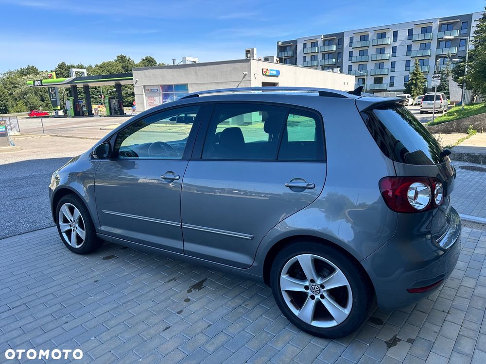Volkswagen Golf Plus 2.0 TDI Highline - 3