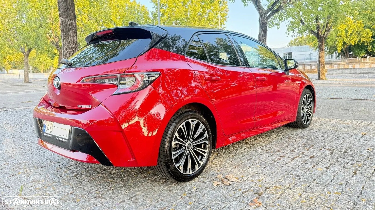 Toyota Corolla 1.8 Hybrid Square Collection - 3