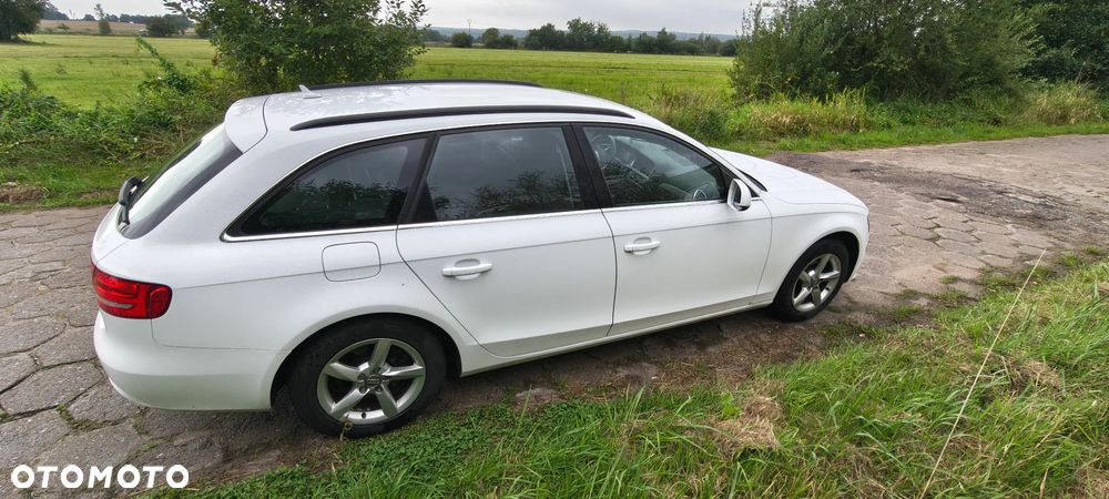 Audi A4 Avant 2.0 TDI DPF multitronic Ambiente - 2