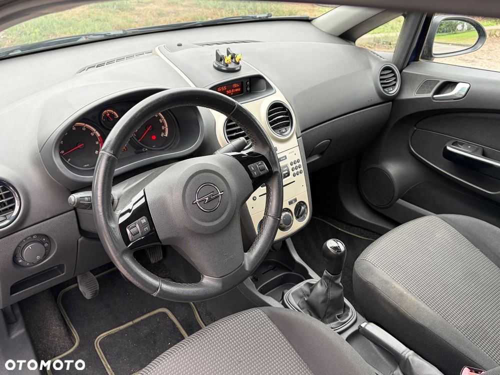 Opel Corsa 1.2 16V Enjoy - 12