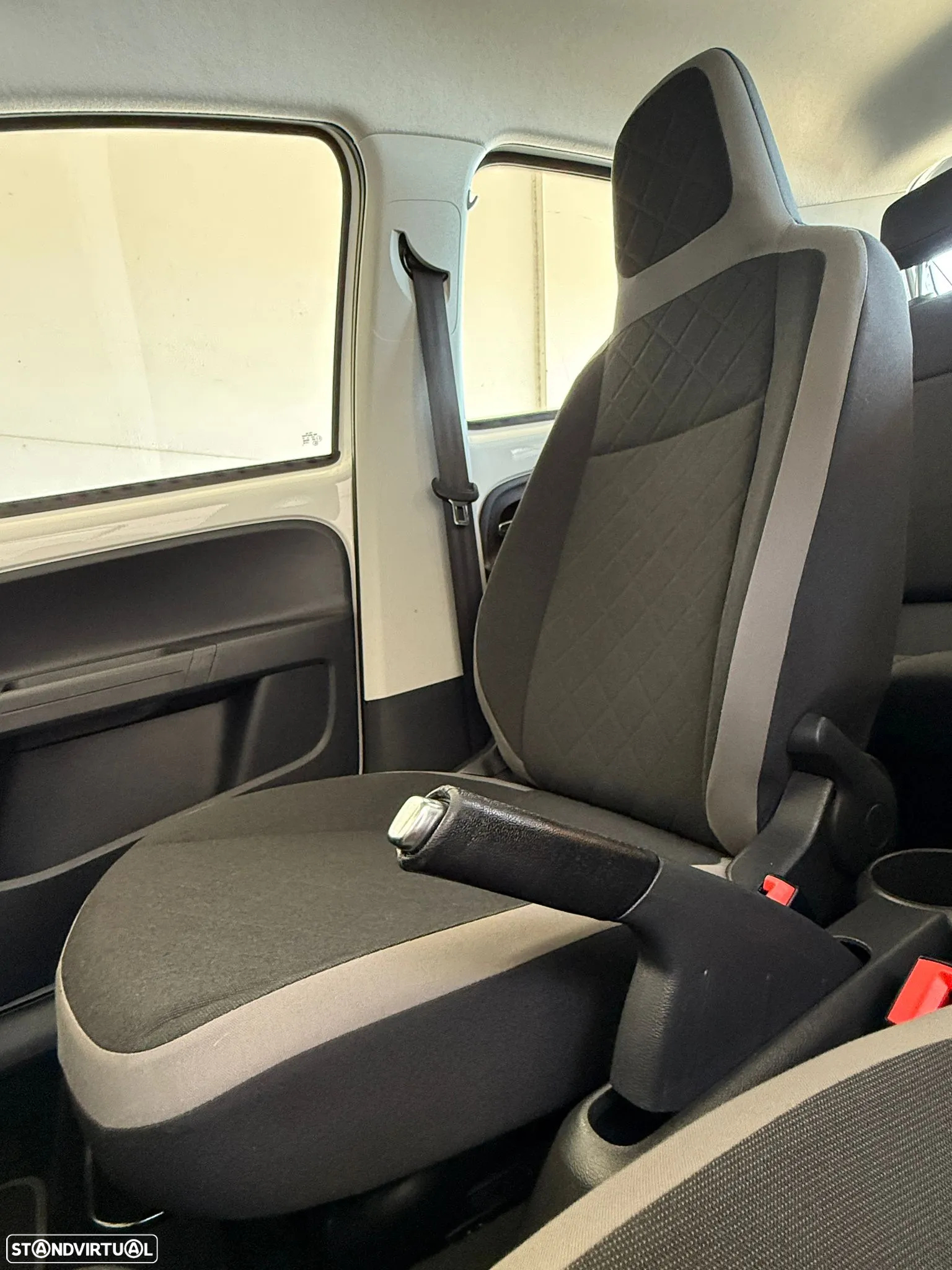 VW Cross Up! 1.0 BMT - 25