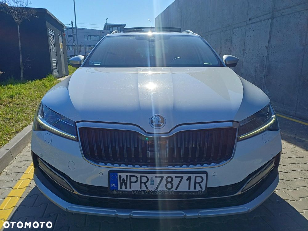 Skoda Superb 2.0 TSI 4x4 Scout DSG - 9
