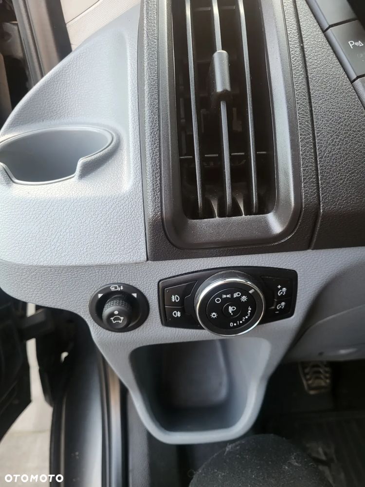 Ford Transit - 16