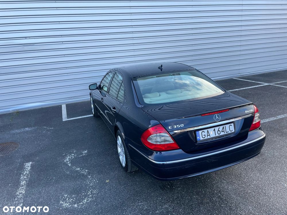 Mercedes-Benz Klasa E 350 4-Matic - 8