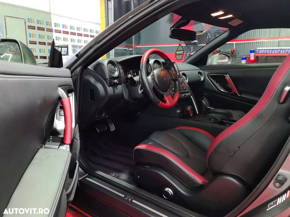 Nissan GT-R Black Edition - 19