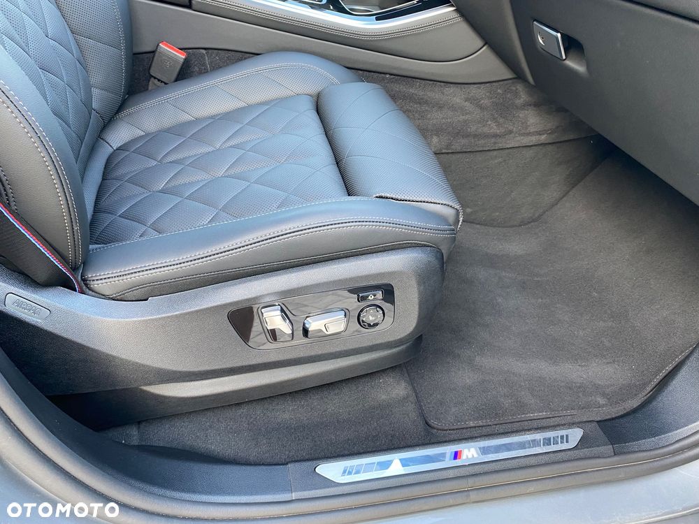 BMW X5 xDrive30d mHEV - 23