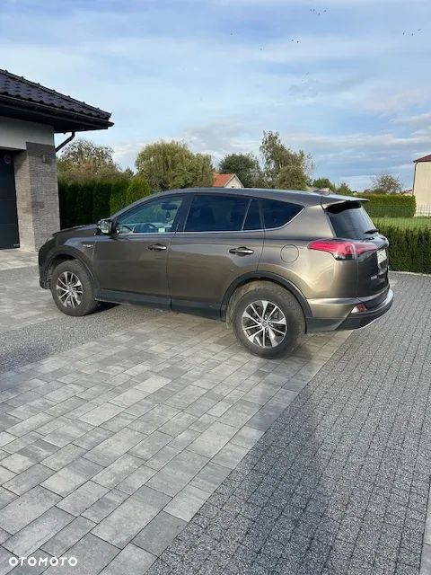 Toyota RAV4 - 4