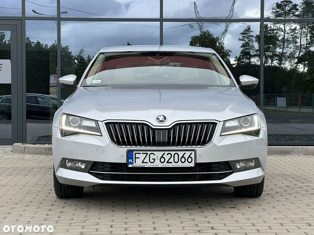 Skoda Superb 2.0 TDI 4x4 DSG Style - 6