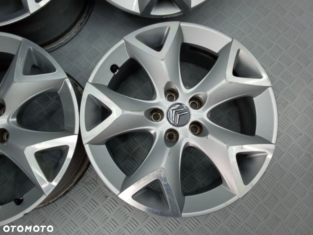 Felgi Citroen Citroen C5 C4 Jumpy Berlingo Space Tourer 7Jx17 et32 5x108 - 4