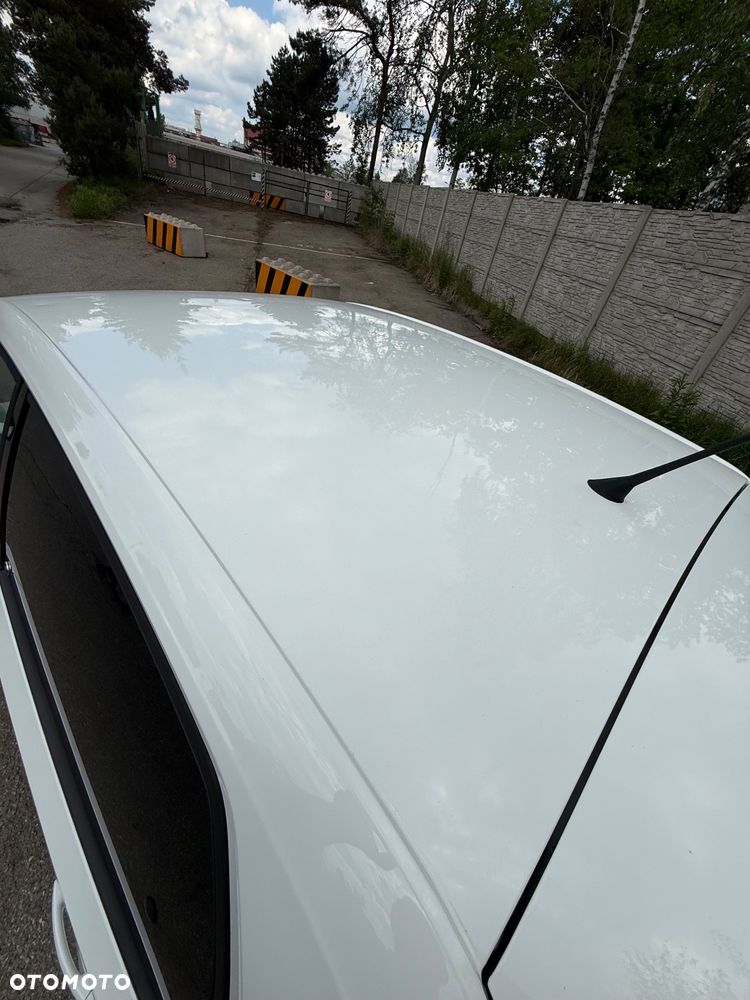 Volkswagen up! (BlueMotion Technology) beats - 25