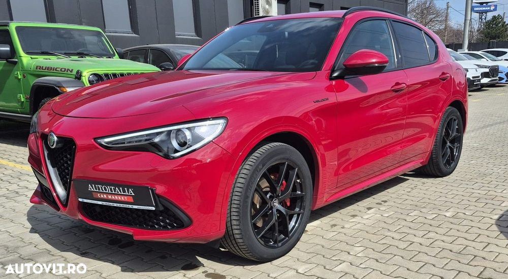 Alfa Romeo Stelvio - 1