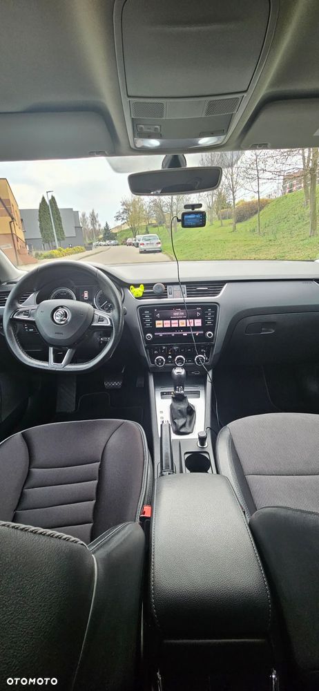 Skoda Octavia 1.6 TDI DSG Clever - 8