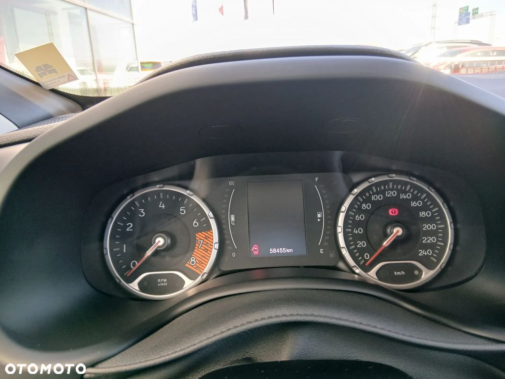 Jeep Renegade 1.5 T4 mHEV Longitude FWD S&S DCT - 16
