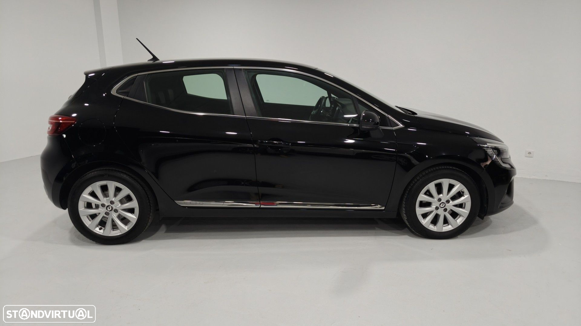 Renault Clio 1.5 Blue dCi Evolution - 13