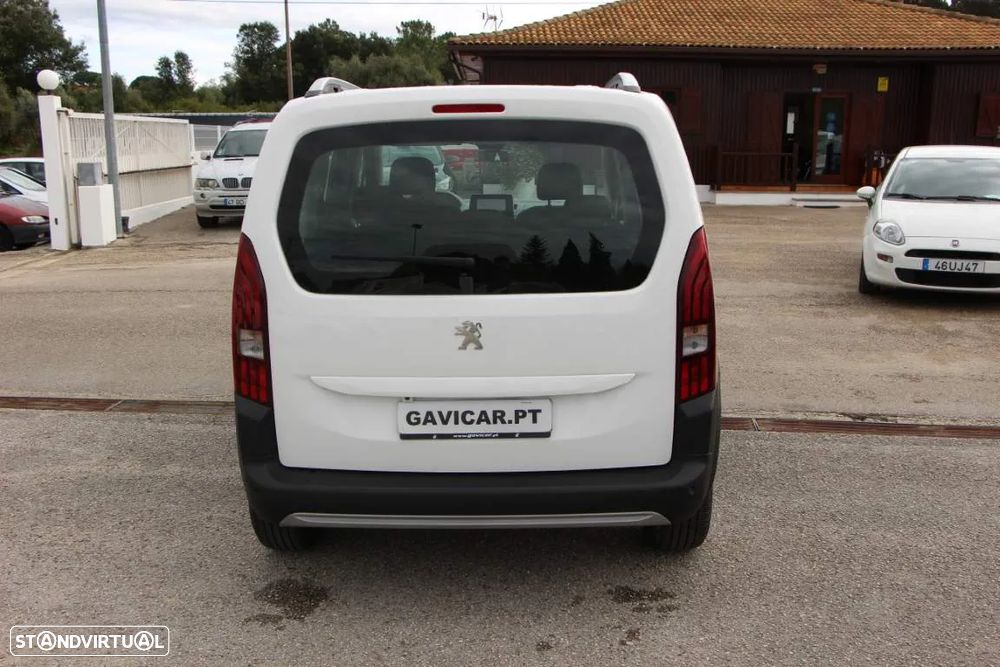 Peugeot Rifter 1.5 BlueHDi Allure EAT8 - 11