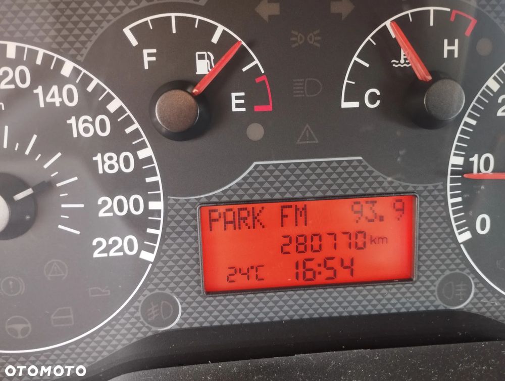 Fiat Grande Punto 1.4 8V 360 - 13