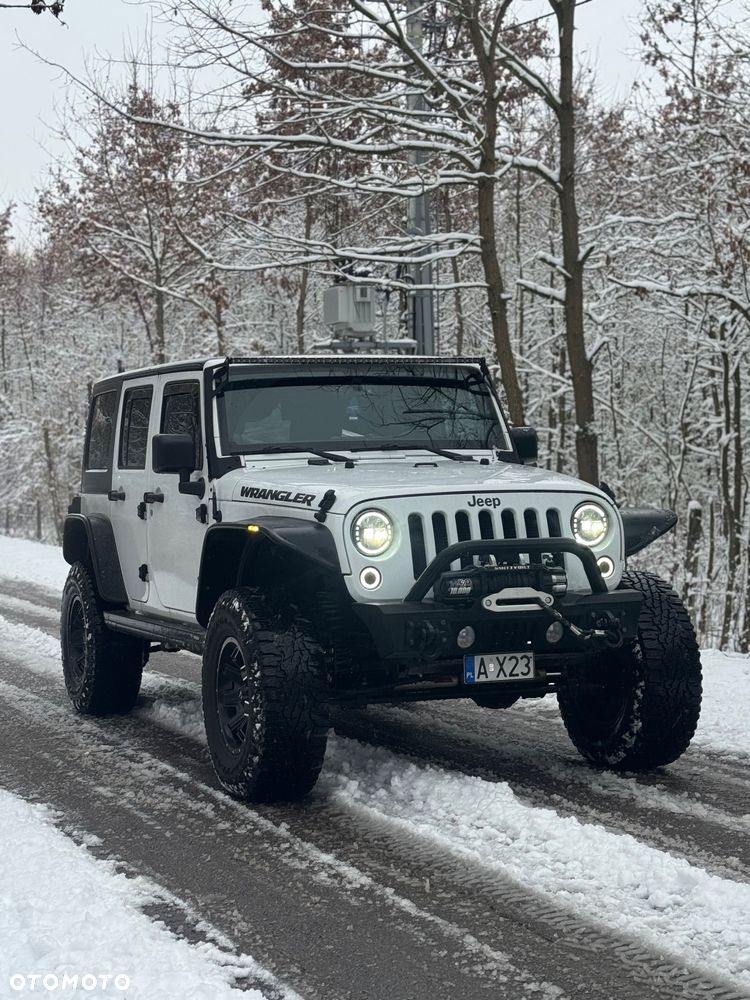 Jeep Wrangler 3.6 Unlim Sahara - 3