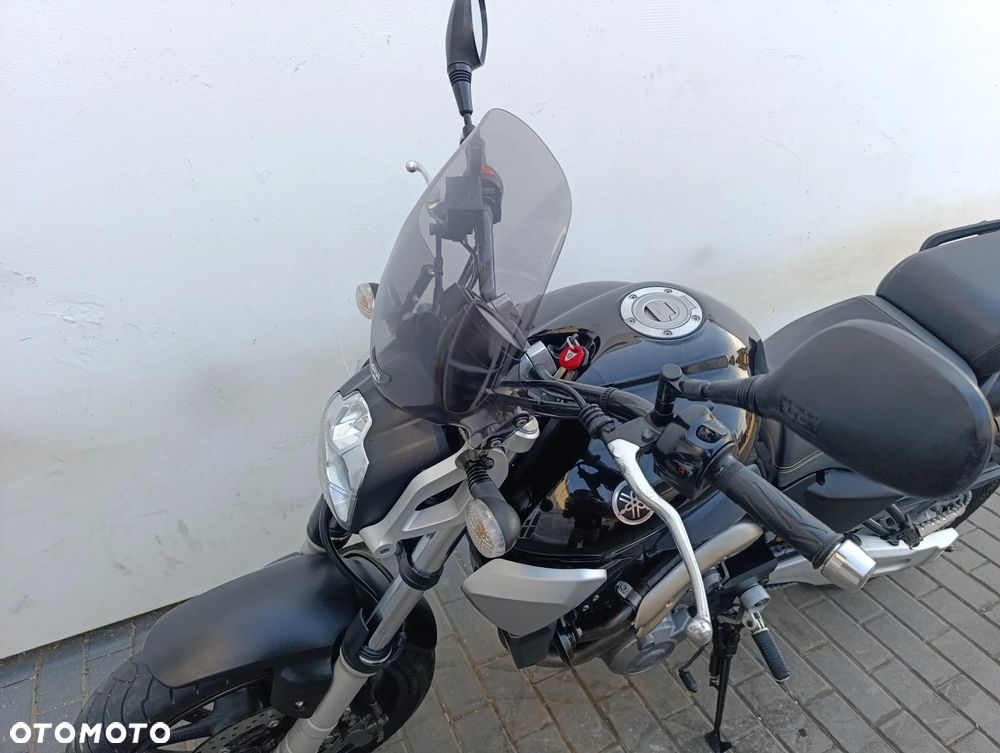 Yamaha MT - 11