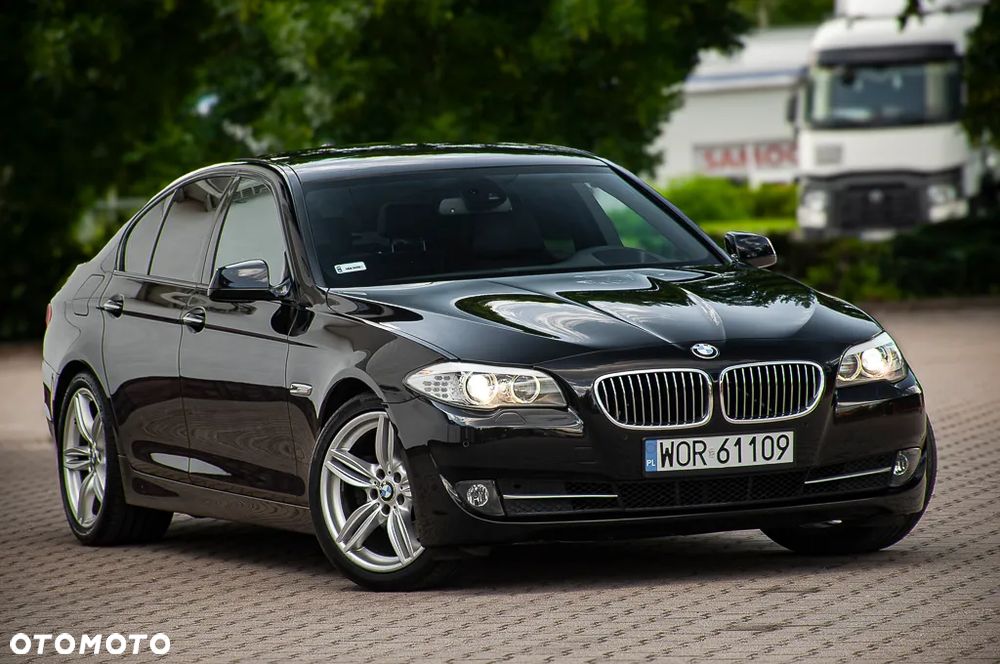 BMW Seria 5 520d - 13