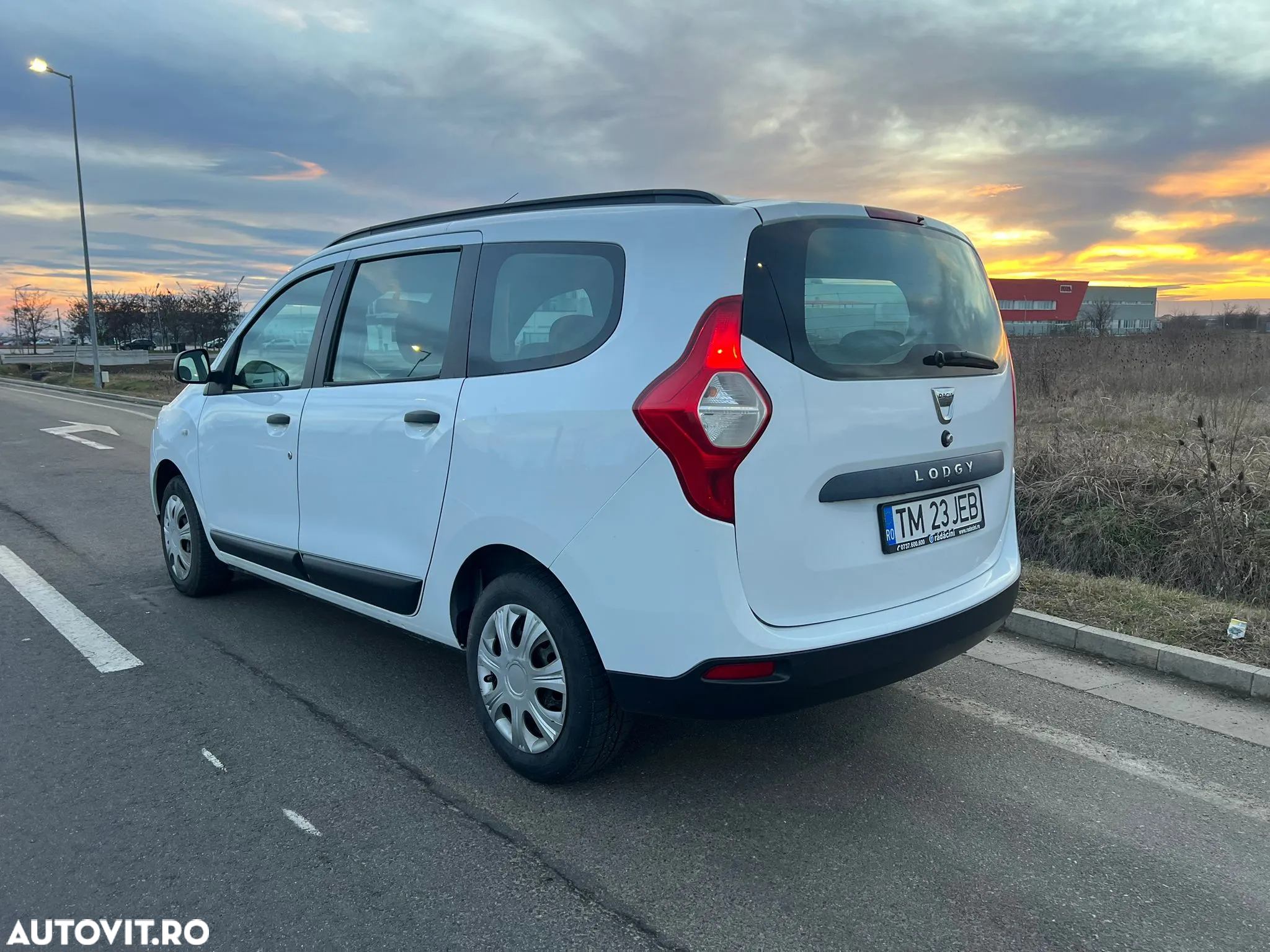 Dacia Lodgy 1.6 102 CP Ambiance - 3
