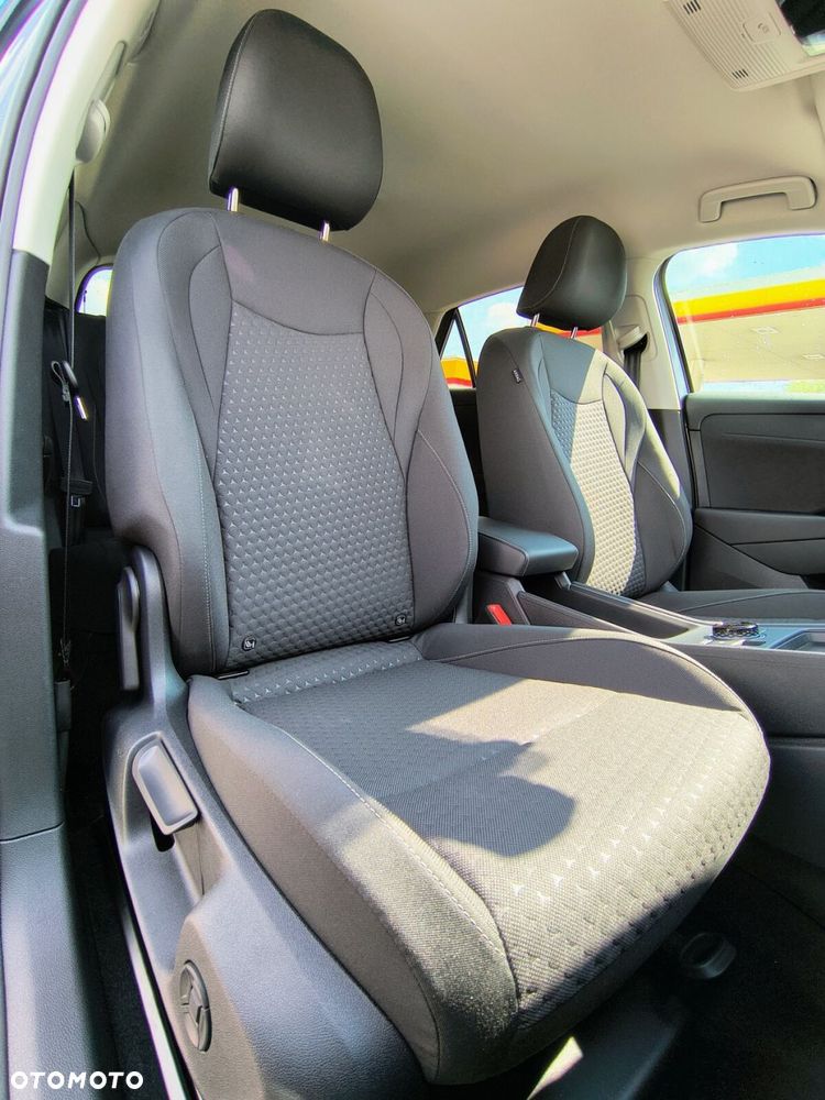 Volkswagen T-Roc 1.5 eTSI Life DSG - 15